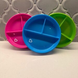 Munchkin Pink Blue Green Divided Toddler Plates